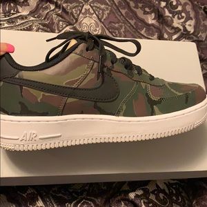 Like new Air Force 1 LV8